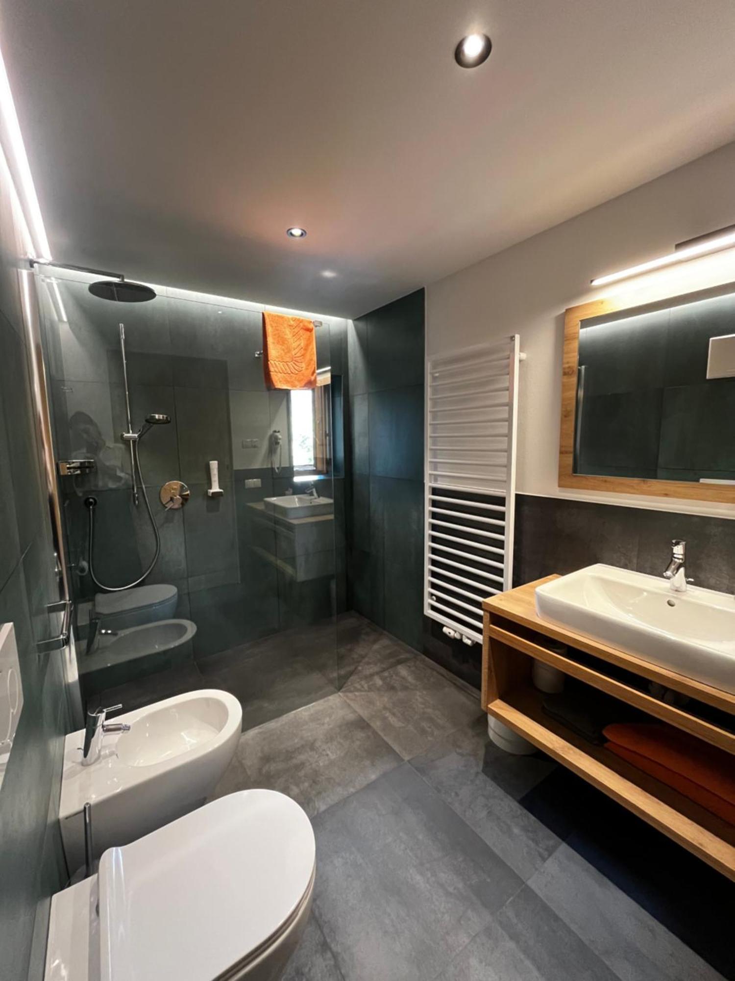 Hotel Mirabel San Vigilio Di Marebbe Oda fotoğraf