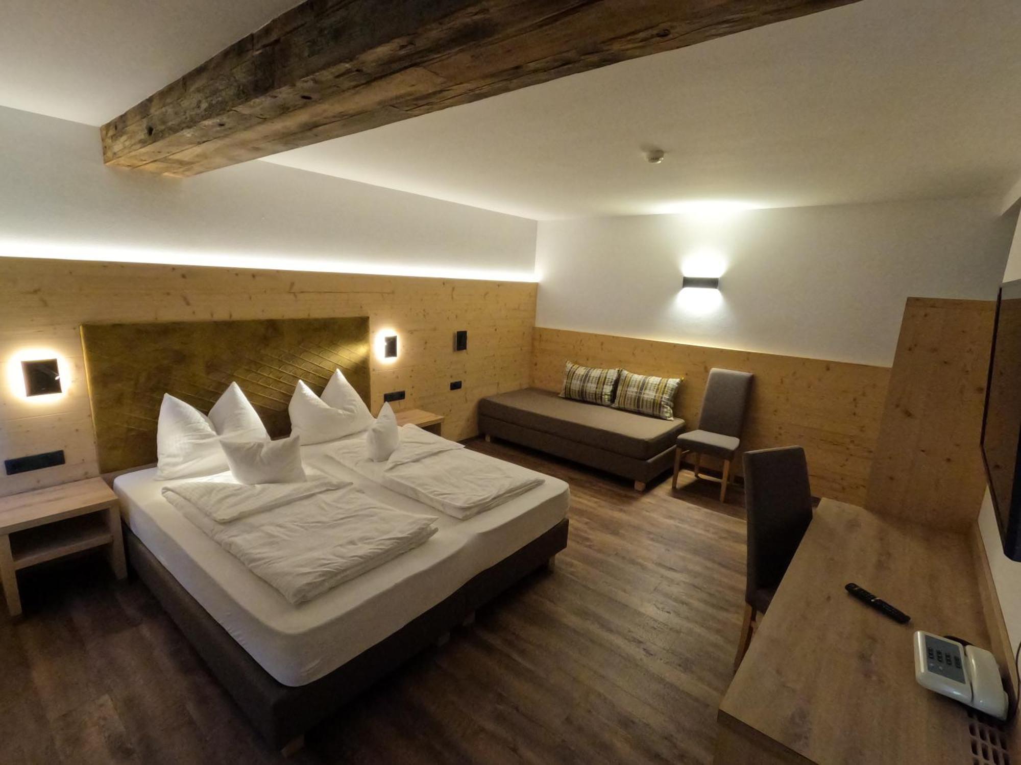 Hotel Mirabel San Vigilio Di Marebbe Oda fotoğraf