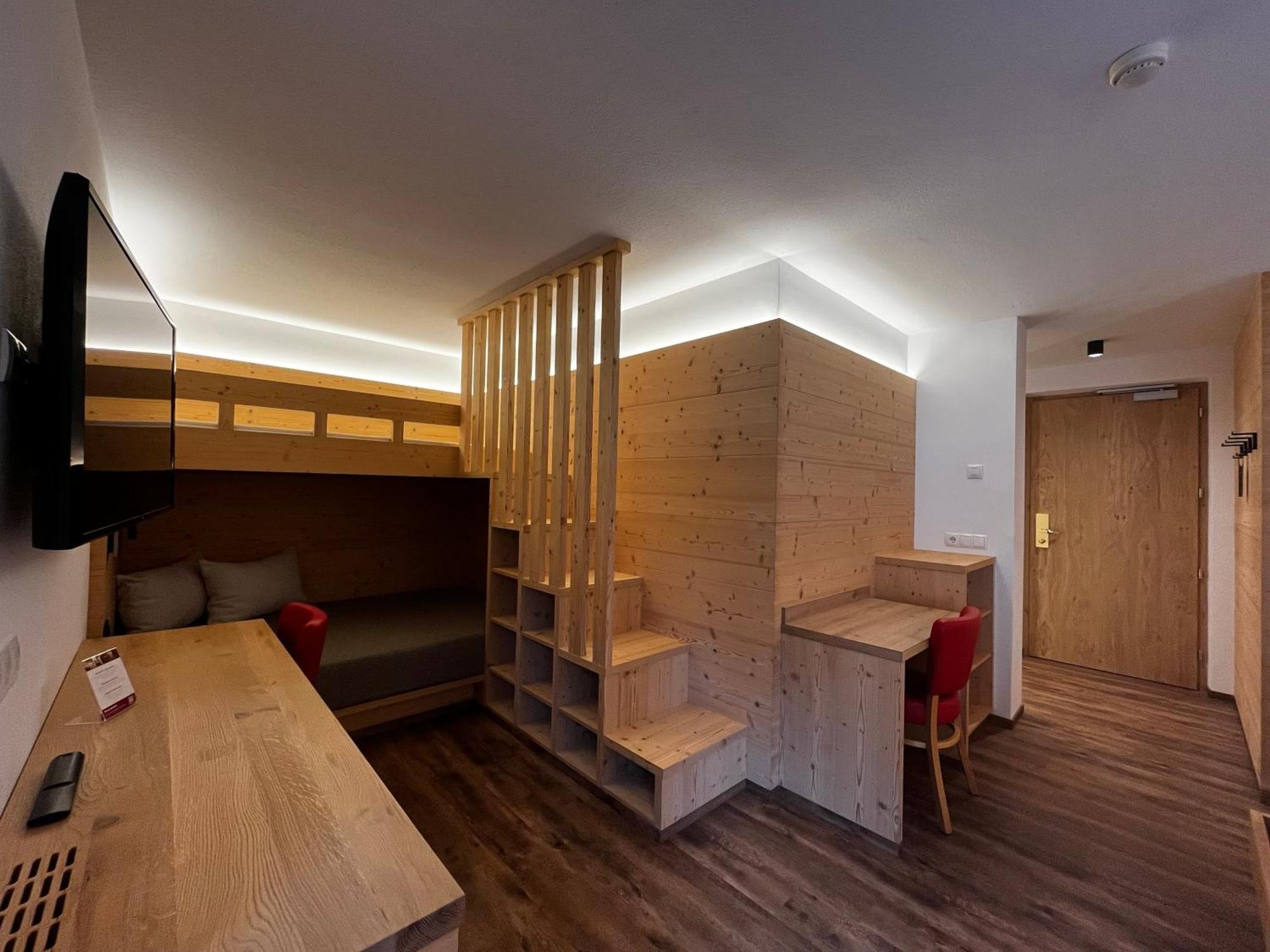 Hotel Mirabel San Vigilio Di Marebbe Oda fotoğraf