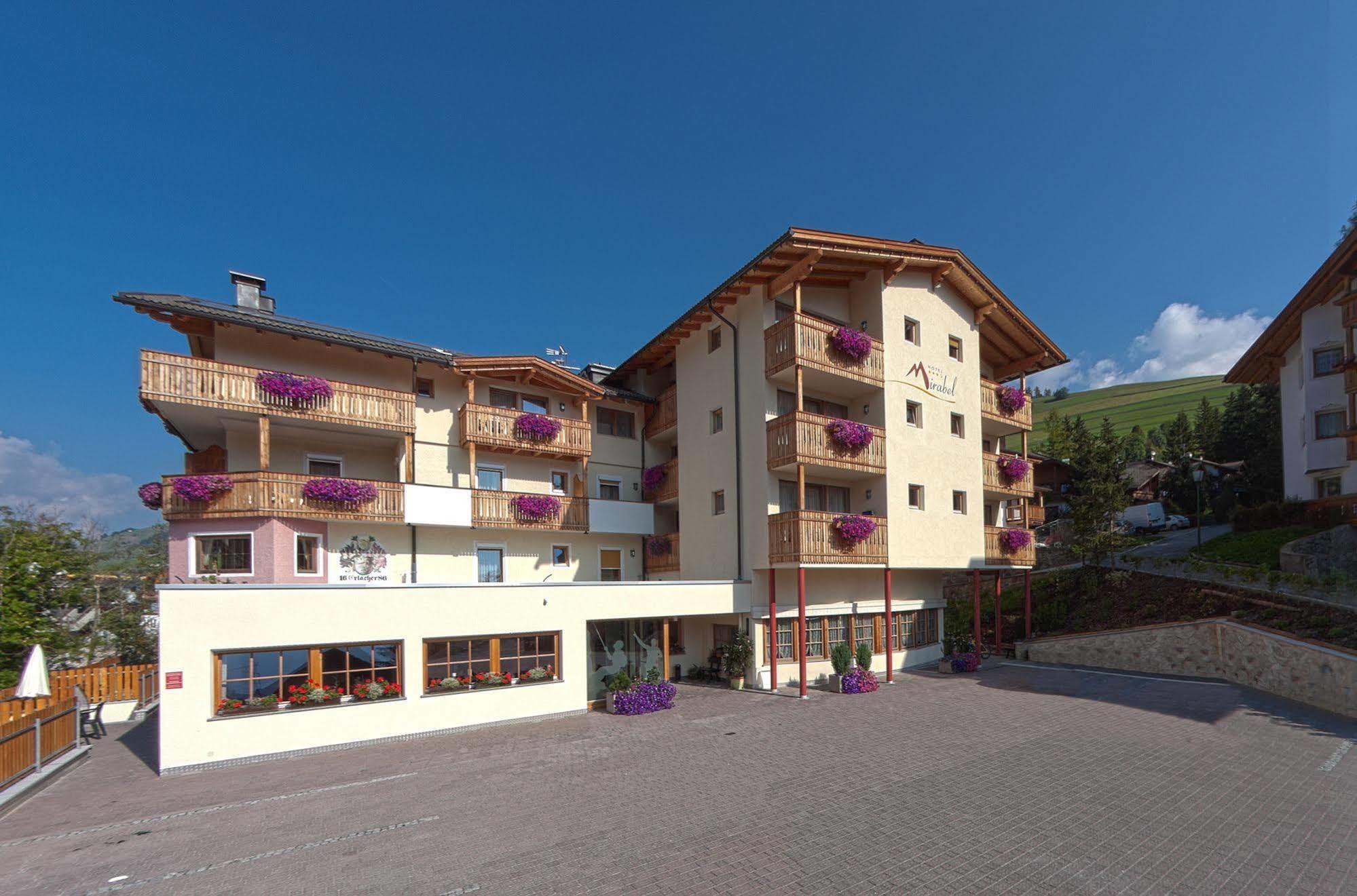 Hotel Mirabel San Vigilio Di Marebbe Dış mekan fotoğraf